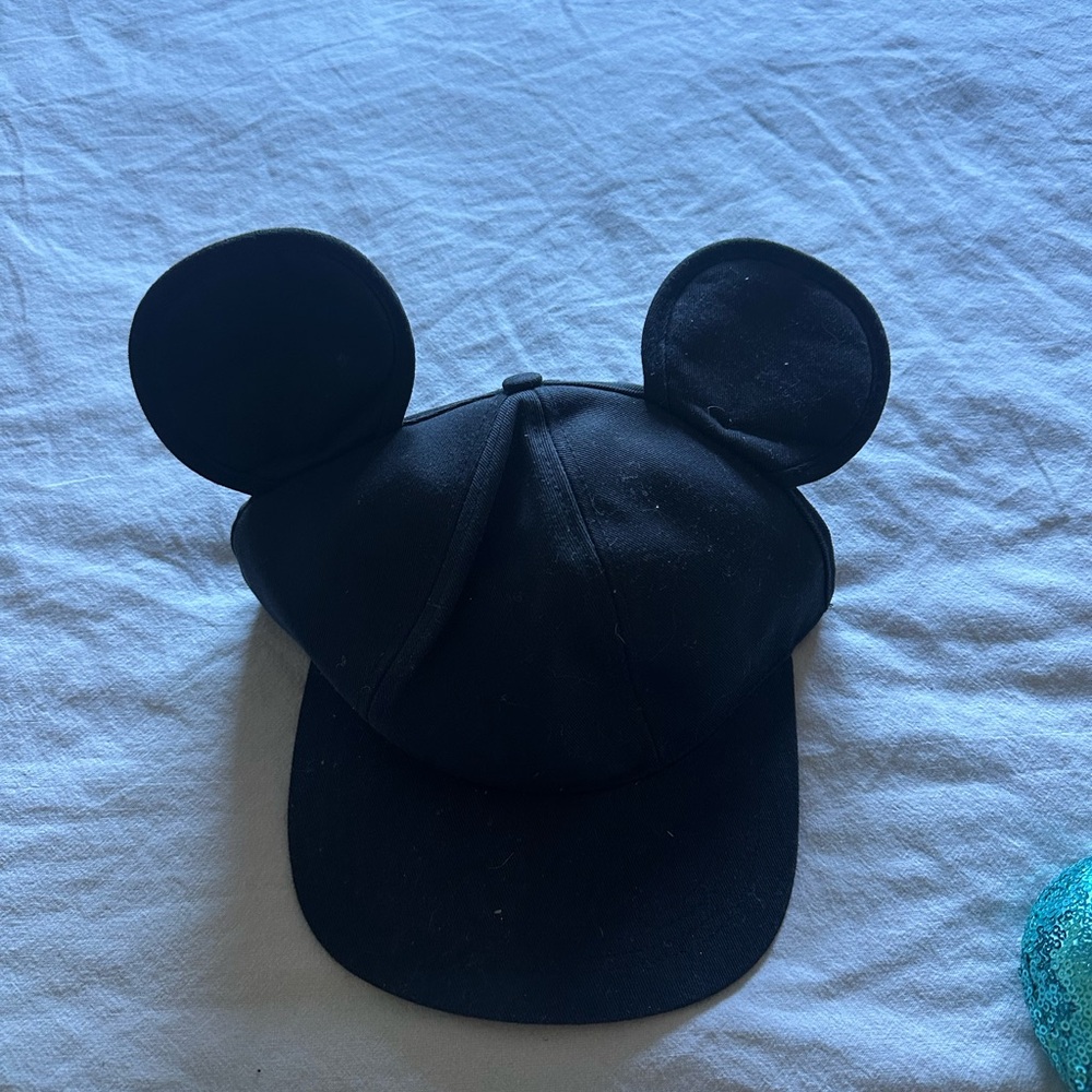 Disneys Mickey Mouse ear baseball cap